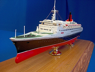 R.M.S._QUEEN_ELIZABETH_II_28 R.M.S._QUEEN_ELIZABETH_II_28