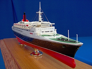 R.M.S._QUEEN_ELIZABETH_II_29 R.M.S._QUEEN_ELIZABETH_II_29