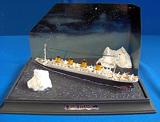R.M.S._TITANIC_SINK_05 R.M.S._TITANIC_SINK_05