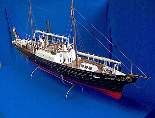 STEAMBOAT_HELKA_01 STEAMBOAT_HELKA_01